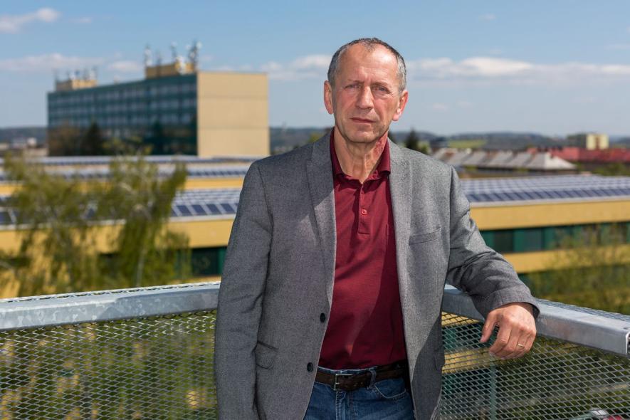Nový rektor prof. Snášel se ujme funkce od září
