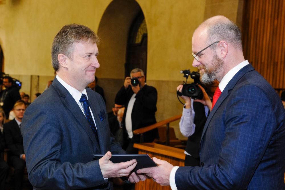 Foto z předávání jmenovacích dekretů novým profesorům