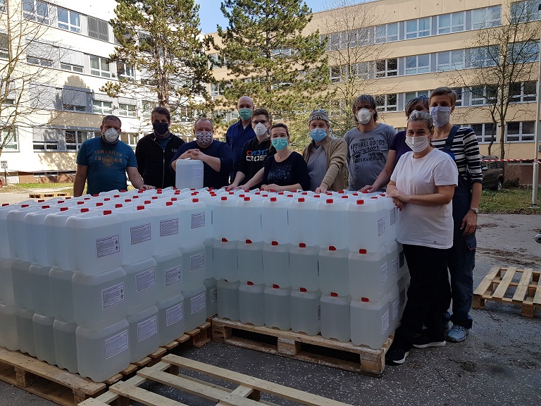 VSB-TUO will prepare thousands of litres of disinfection for the Regional Authority of the Moravian-Silesian Region 