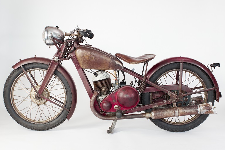 The first historical motorcycle was restored in the Restoration Workshop of the Faculty of Mechanical Engineering at VSB-TUO