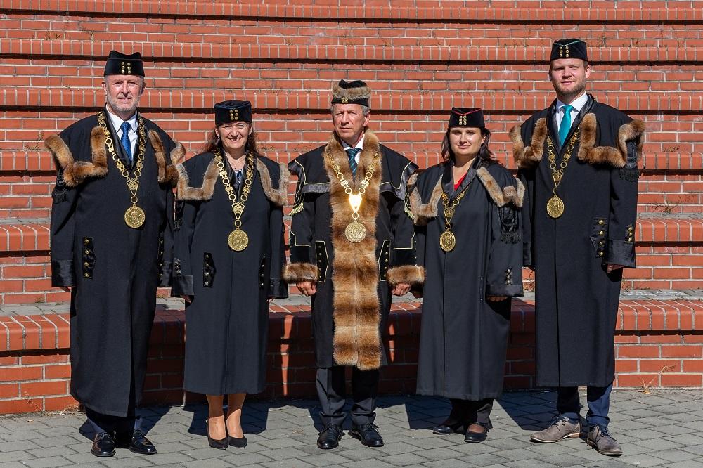 Ve čtvrtek proběhla slavnostní inaugurace rektora 