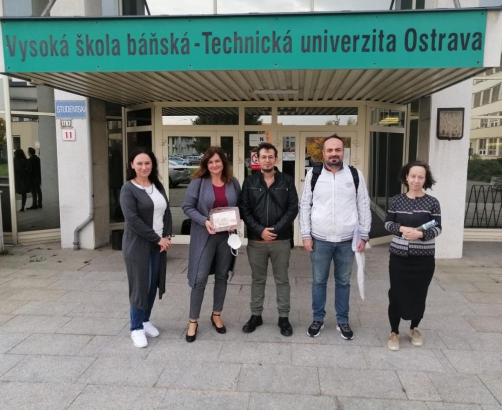 Zahraniční návštěva na Centru nanotechnologií