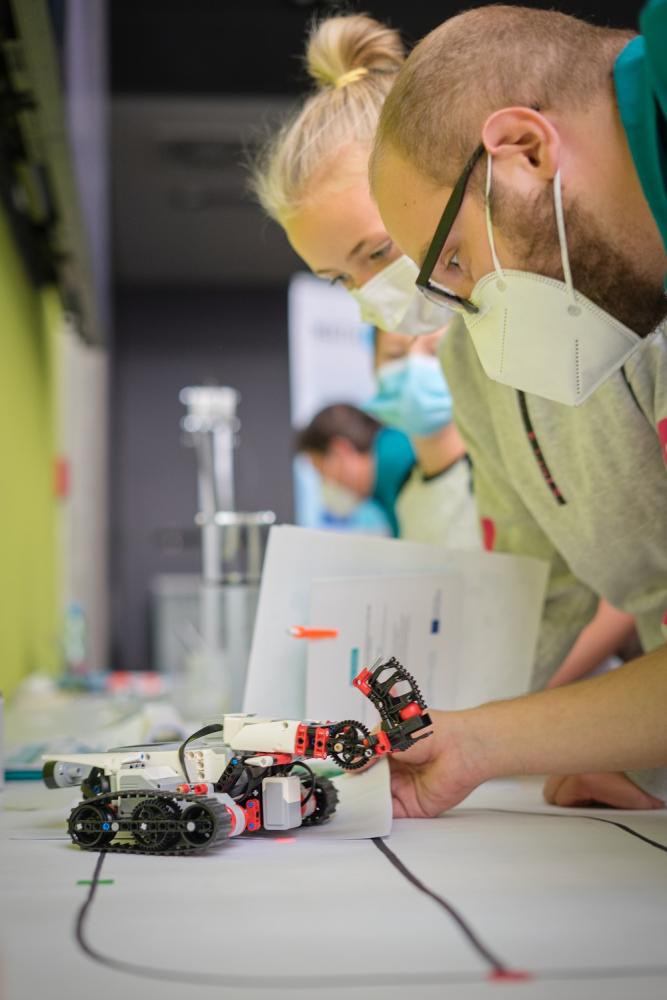 The Five Senses of this Year’s Researchers’ Night