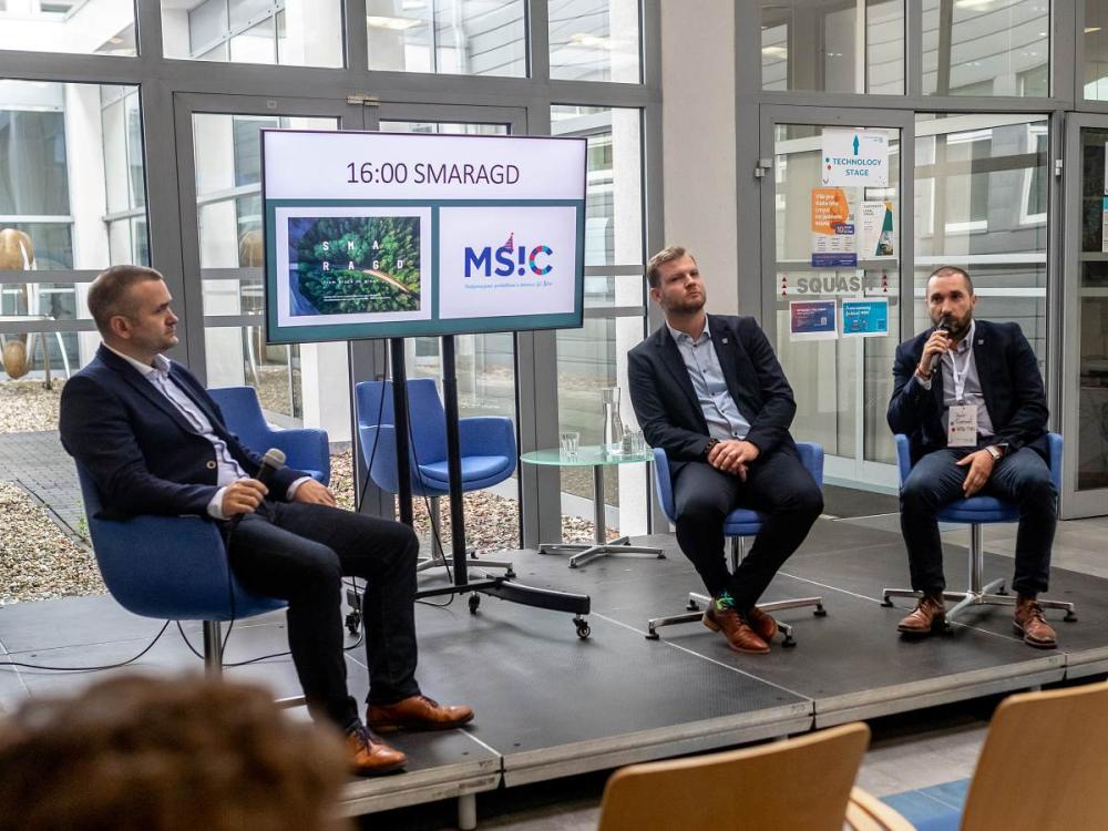 SMARAGD and REFRESH presented at the birthday of MSIC