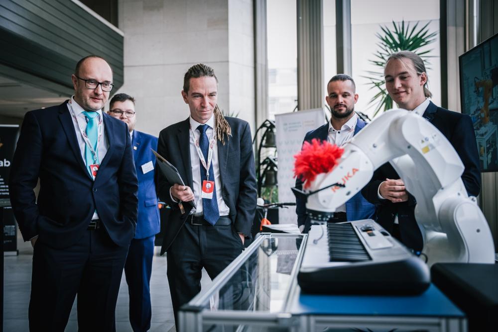 News from the world of technology enriched the meetings of EU political leaders