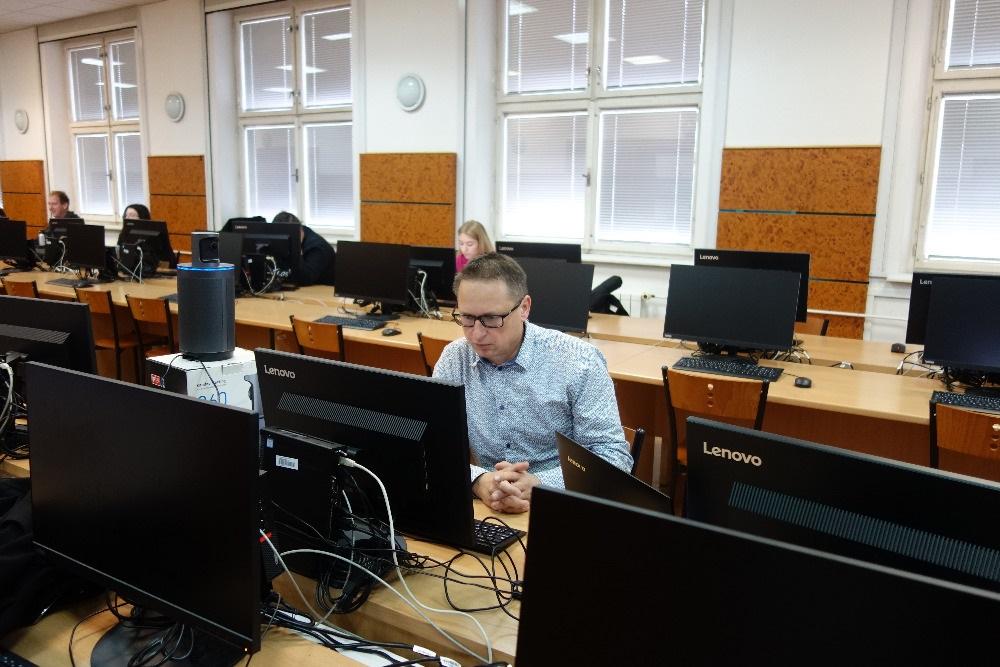 Katedra veřejné ekonomiky pořádala česko-polské vzdělávací online semináře