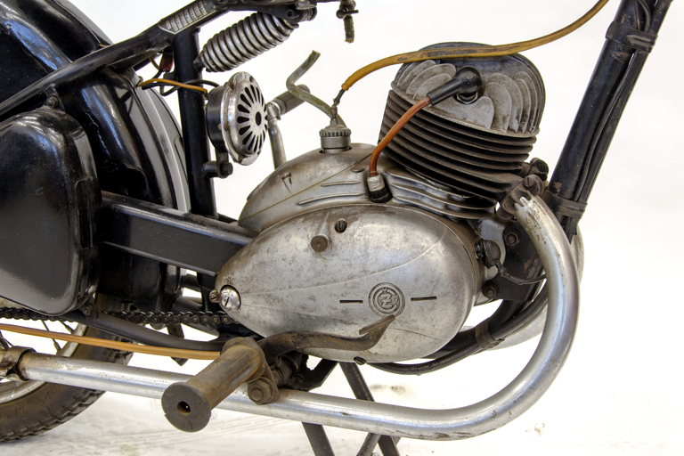 Oznamujeme představení dalšího zrestaurovaného motocyklu - ČZ 150c