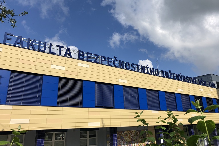 Návštěva ministra vnitra na Fakultě bezpečnostního inženýrství VŠB-TUO