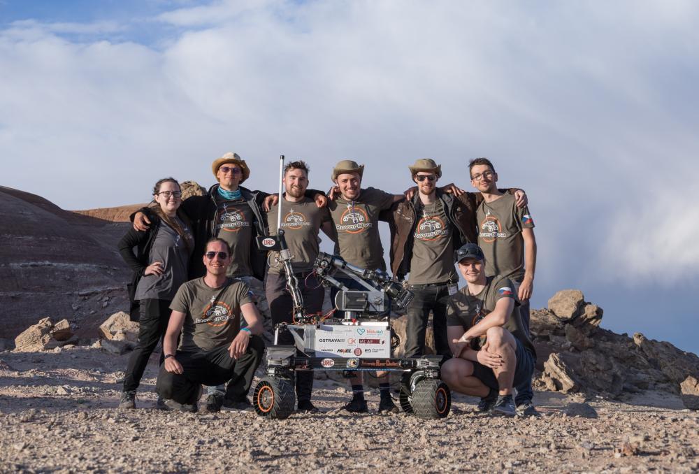 The American experience of the RoverOva team: words of success and disillusionment