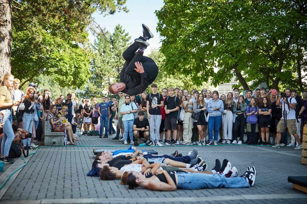 Žáci a žákyně SŠ si užili dopolední program Art & Science