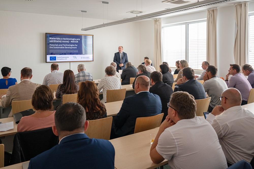 Projekt MATUR má za sebou první setkání řešitelů