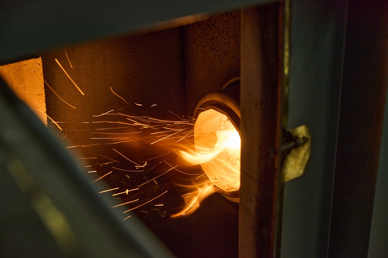 A Hybrid System Ensures User Comfort and More Affordable Heating for Family Homes and Industrial Buildings