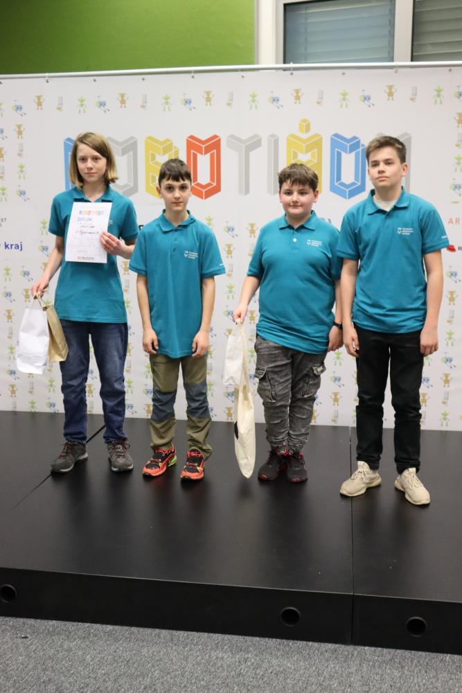 The FEECS Cybernauts team dominated the international competition ROBOTIADA 2024