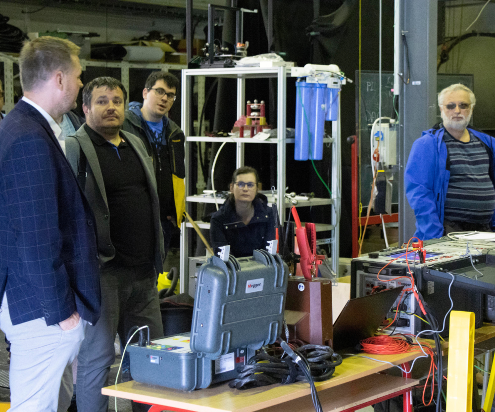 Gratulujeme 9 úspěšným absolventům kurzu Technik diagnostik elektrických zařízení