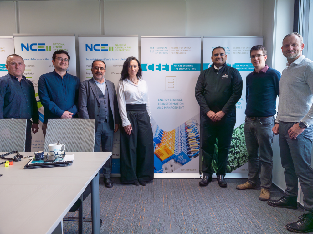 Centrum nanotechnologií má dva nové excelentní vědce z oblastí výzkumu materiálů pro pokročilé baterie 