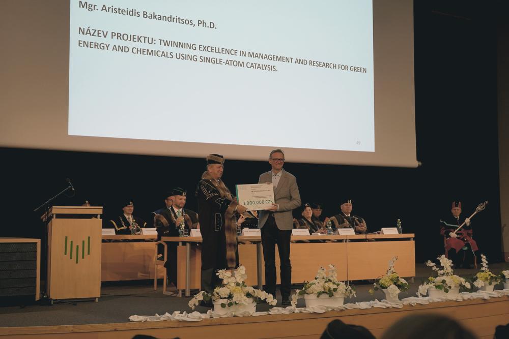 Ceremonial meeting of the Scientific Council of VŠB-TUO 2024 became an important moment for CEET 