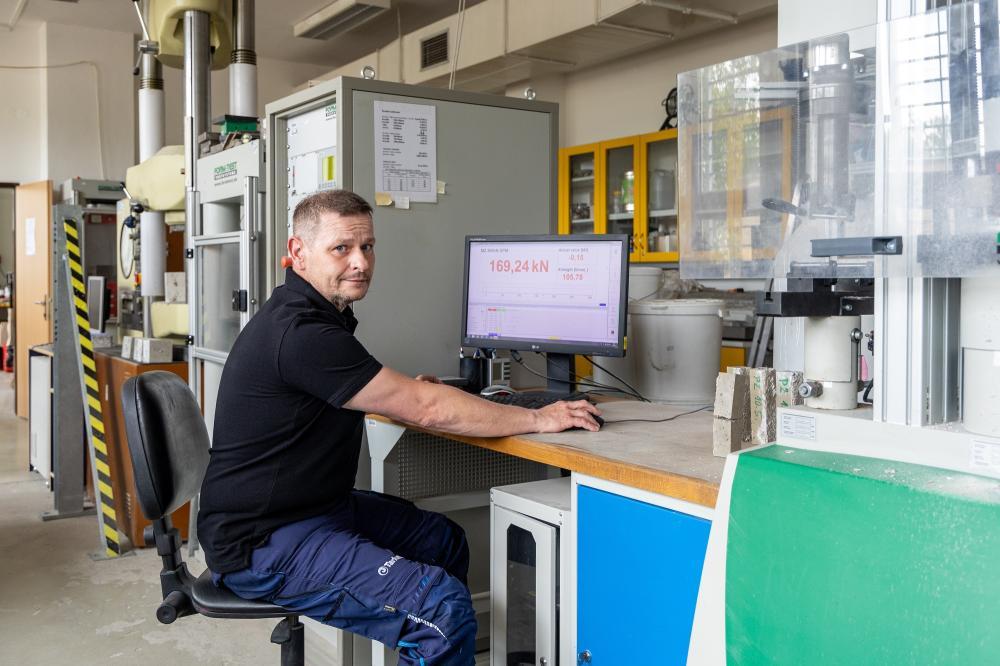 Představujeme absolventy: Technolog Michal Brada