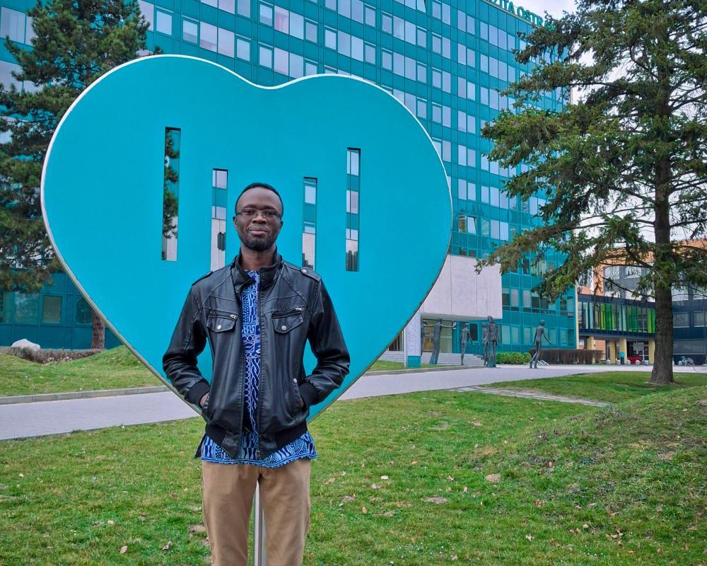 Between two worlds: The Cameroonian student reflects on the Czech people, our educational system and even wonders back to his homeland