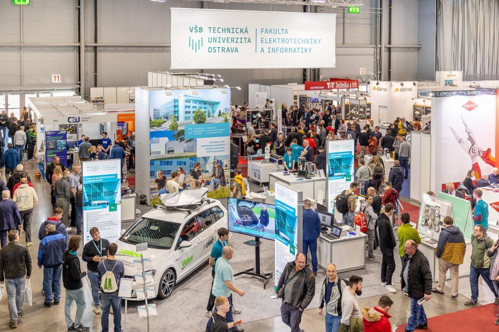FEECS presented itself at the international trade fair Amper