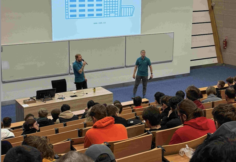 Interest in studying at the FEECS is growing