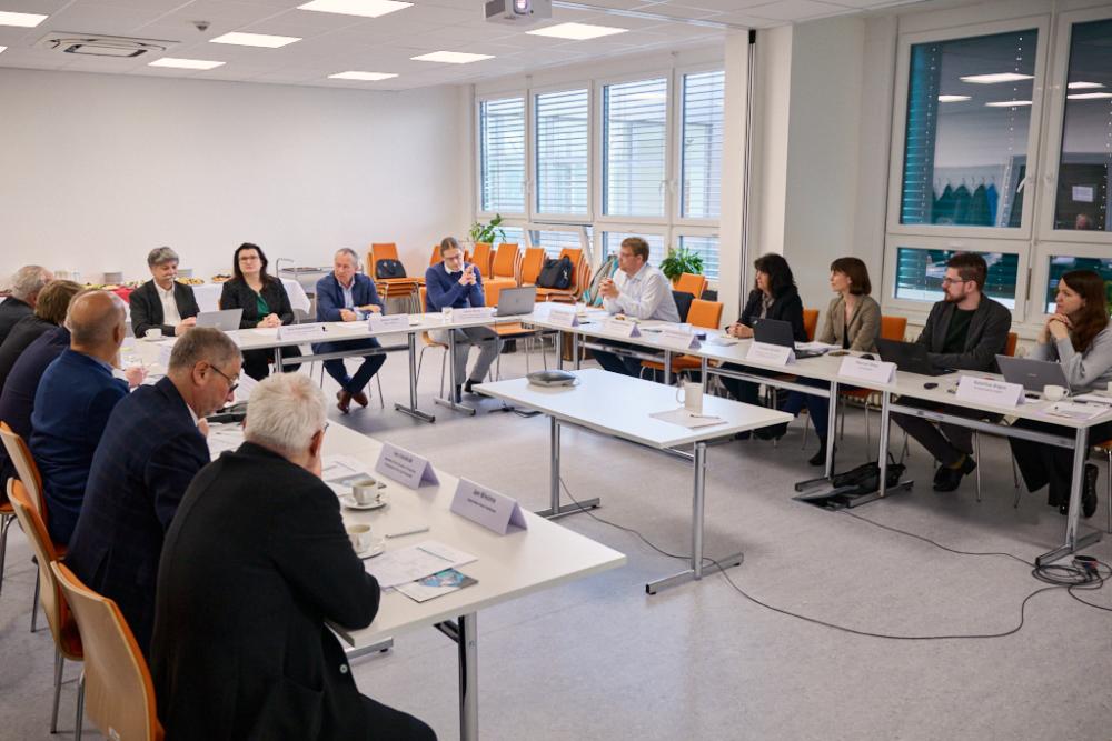 First joint meeting of the FIP Management with its oversight bodies 