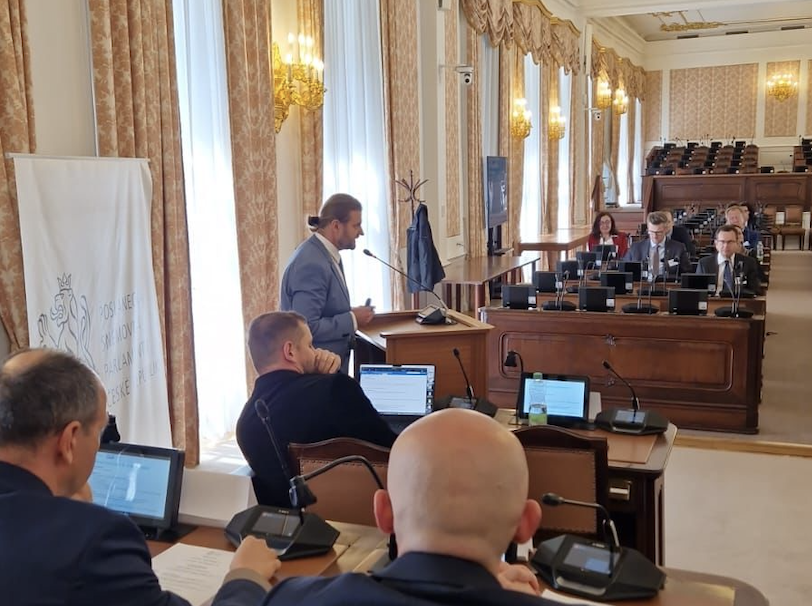 Vice-Dean Radek Martinek spoke in the Chamber. He focused on the topic of artificial intelligence in healthcare