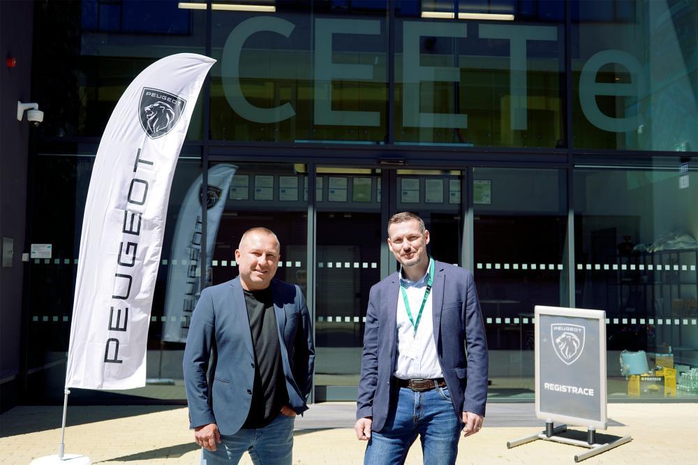 Peugeot tested the future of clean mobility at CEETe