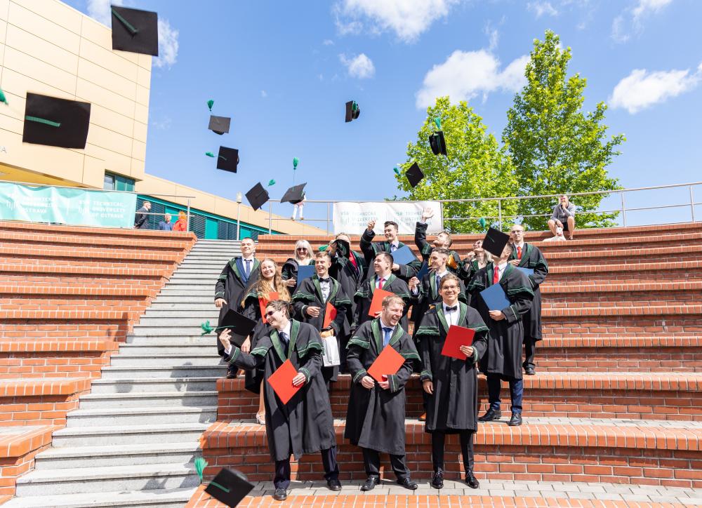 Information for graduates of the Faculty of Materials Science and Technology