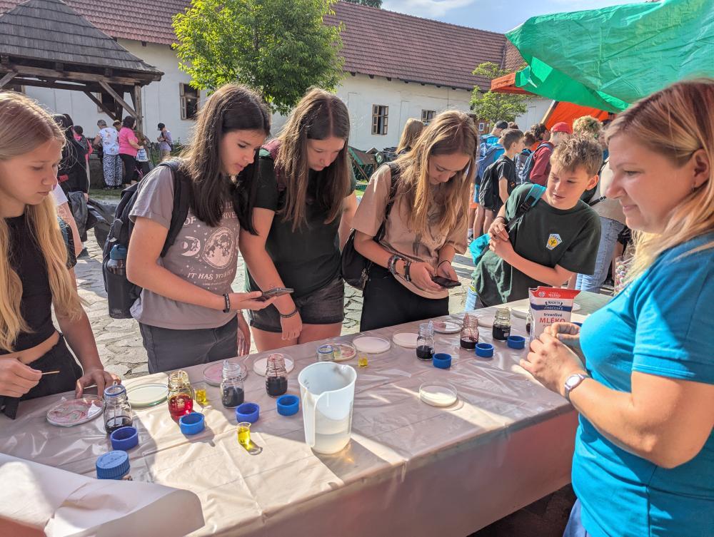 Chemistry at the Castle 2025: Science made fun and accessible to everyone