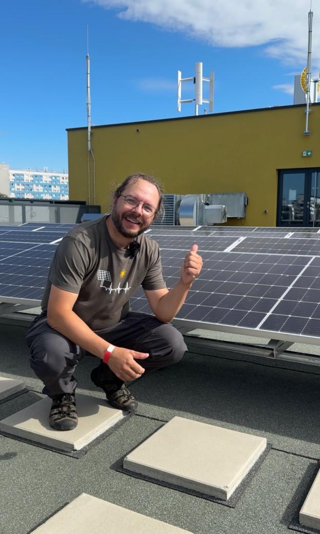 Artificial Intelligence Helps Plan Rooftop Photovoltaics