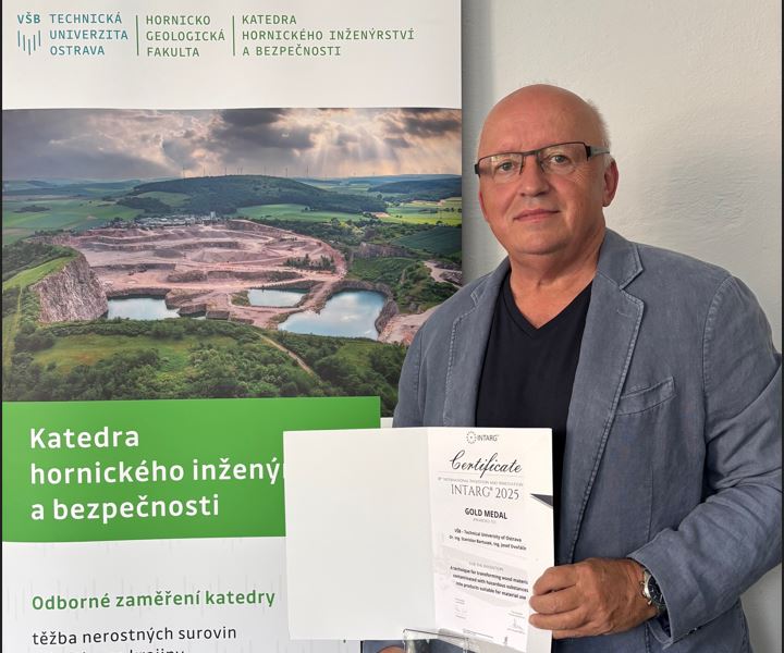 Zlatá medaile pro naše vědce na mezinárodní výstavě INTARG 2025 v Katovicích