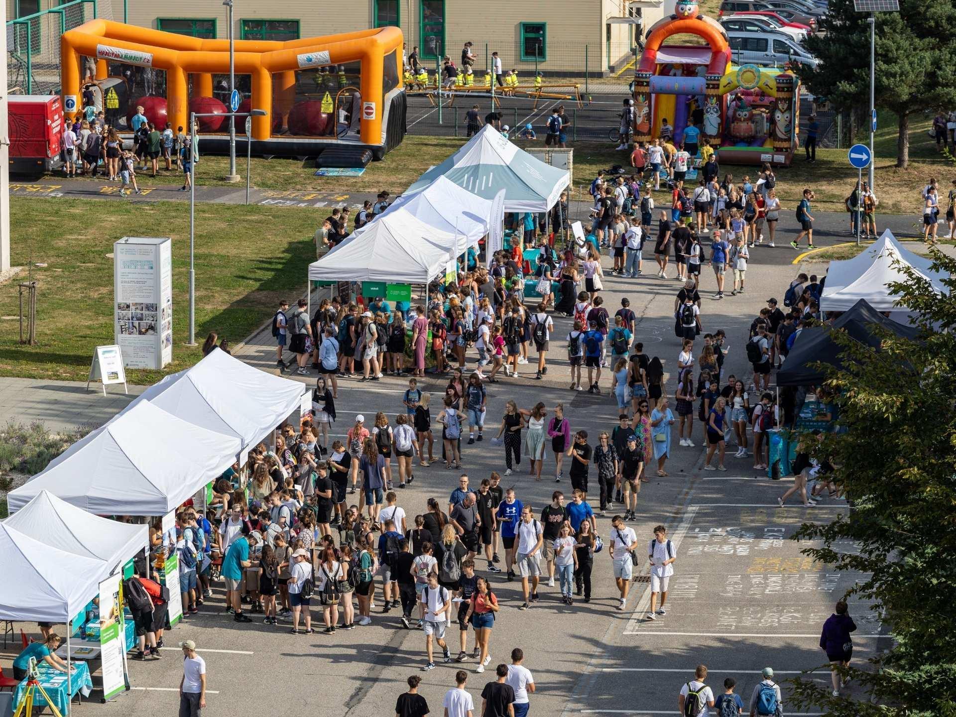 Univerzita pořádá jubilejní ročník unikátního festivalu Art & Science 2025