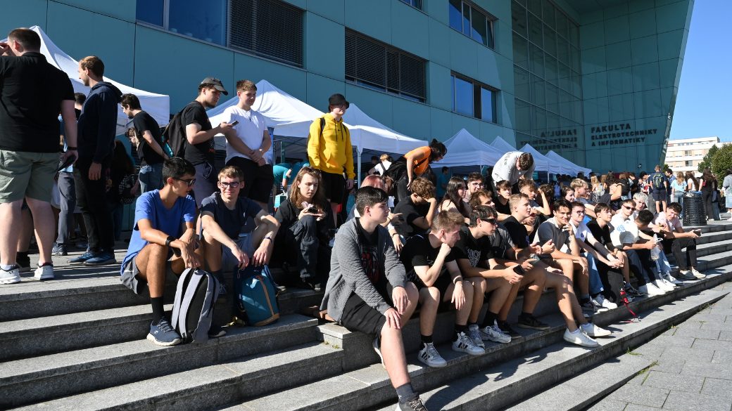 Festival Art & Science na VŠB-TUO přilákal tisíce školáků