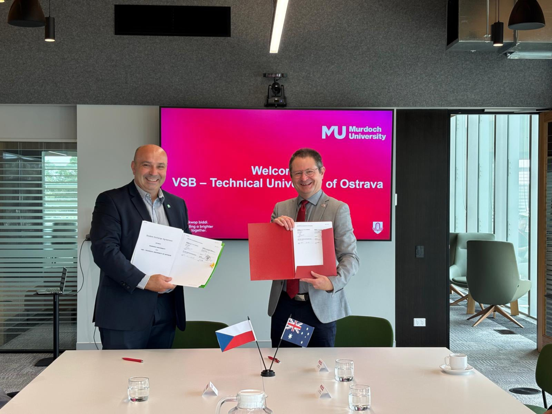 VŠB-TUO a Murdoch University podepsaly smlouvu o studentské výměně