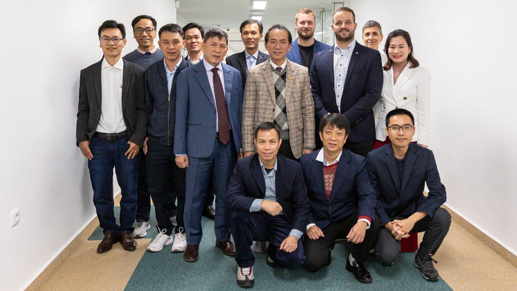 Setkání s delegací z Pham Van Dong University: pokračování spolupráce a nové možnosti partnerství