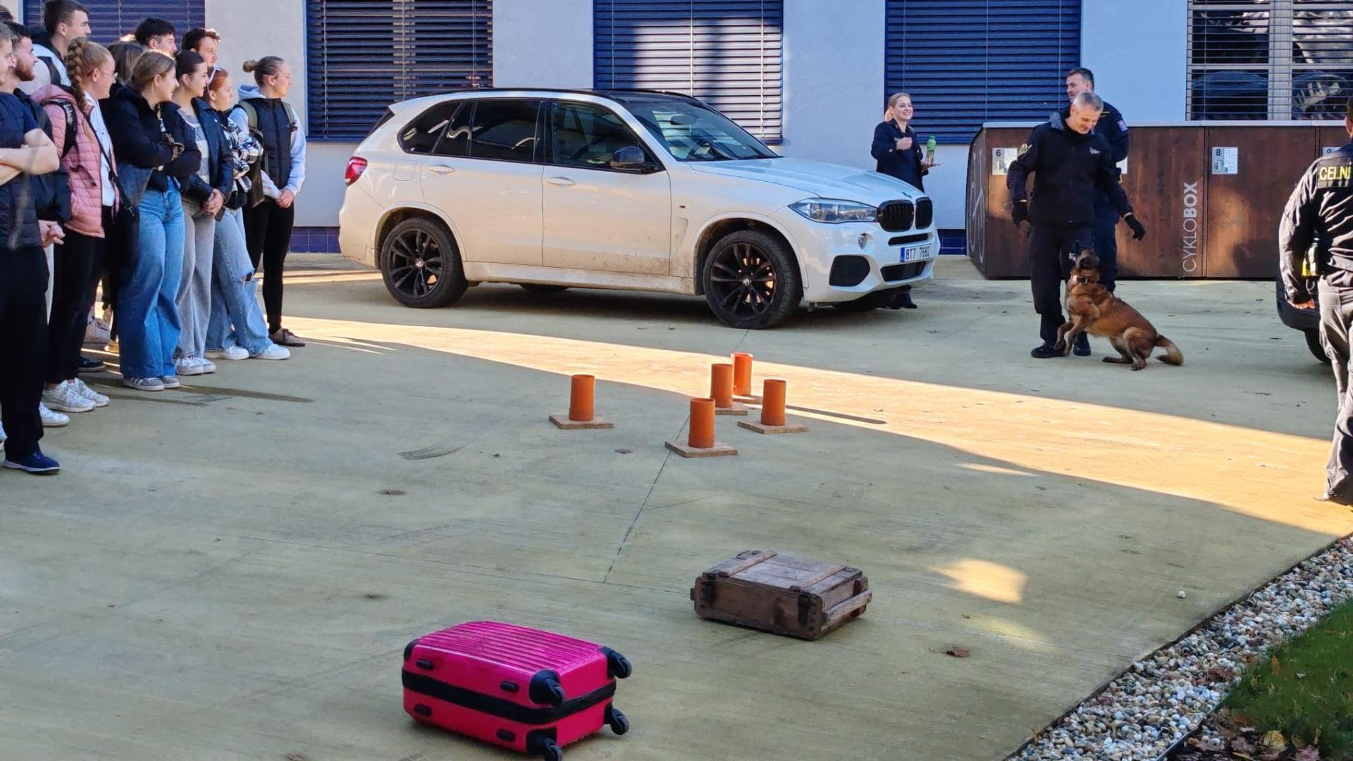 Přednáška s Celní správou ČR: Ukázky praxe a možnosti uplatnění absolventů