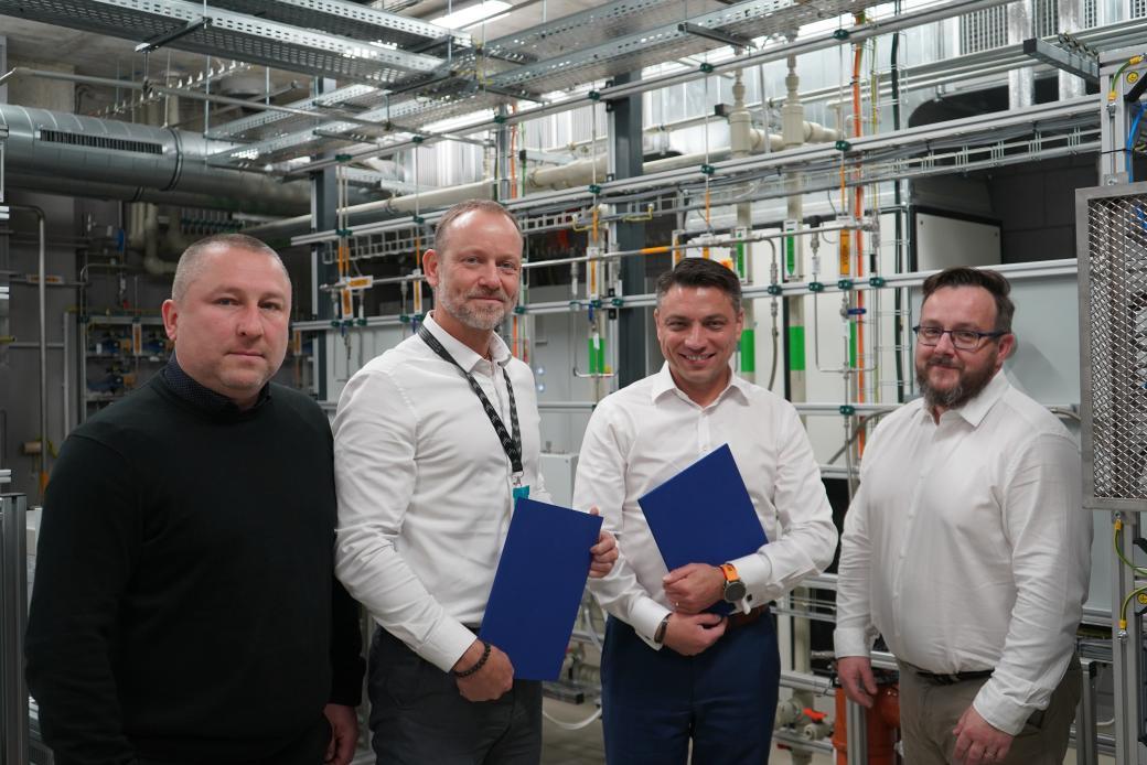 Centrum energetických a environmentálních technologií VŠB-TUO a Solar Global spojují síly pro rozvoj vodíkových technologií v České republice