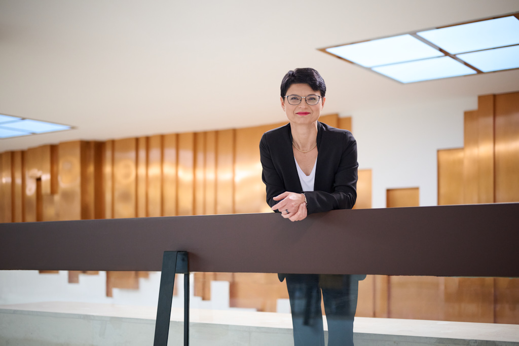 Dean Kamila Janovská Re-Elected to Lead FMT