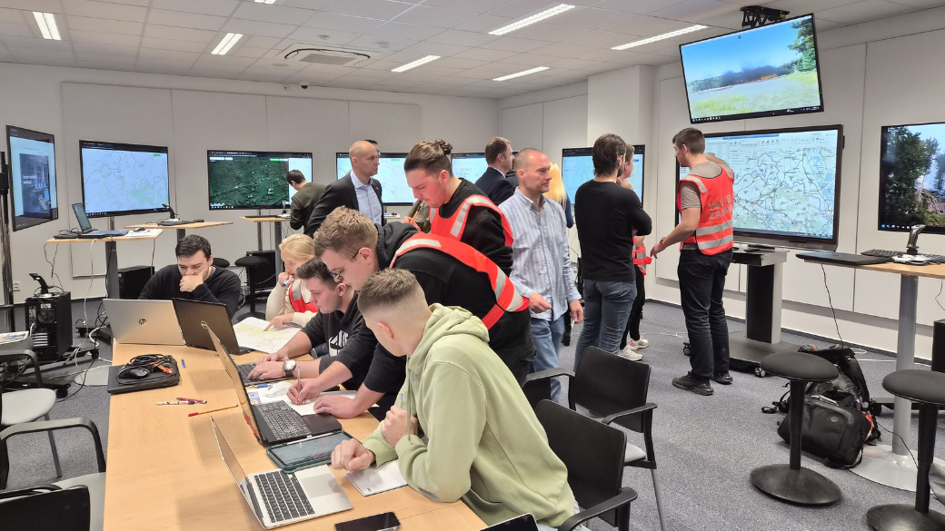 Rozsáhlý požár a sucho cvičně řešili čeští a polští studenti na VŠB-TUO