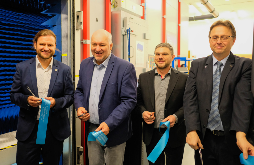 New Laboratory Strengthens Electronic Device Research, Education, and Industry