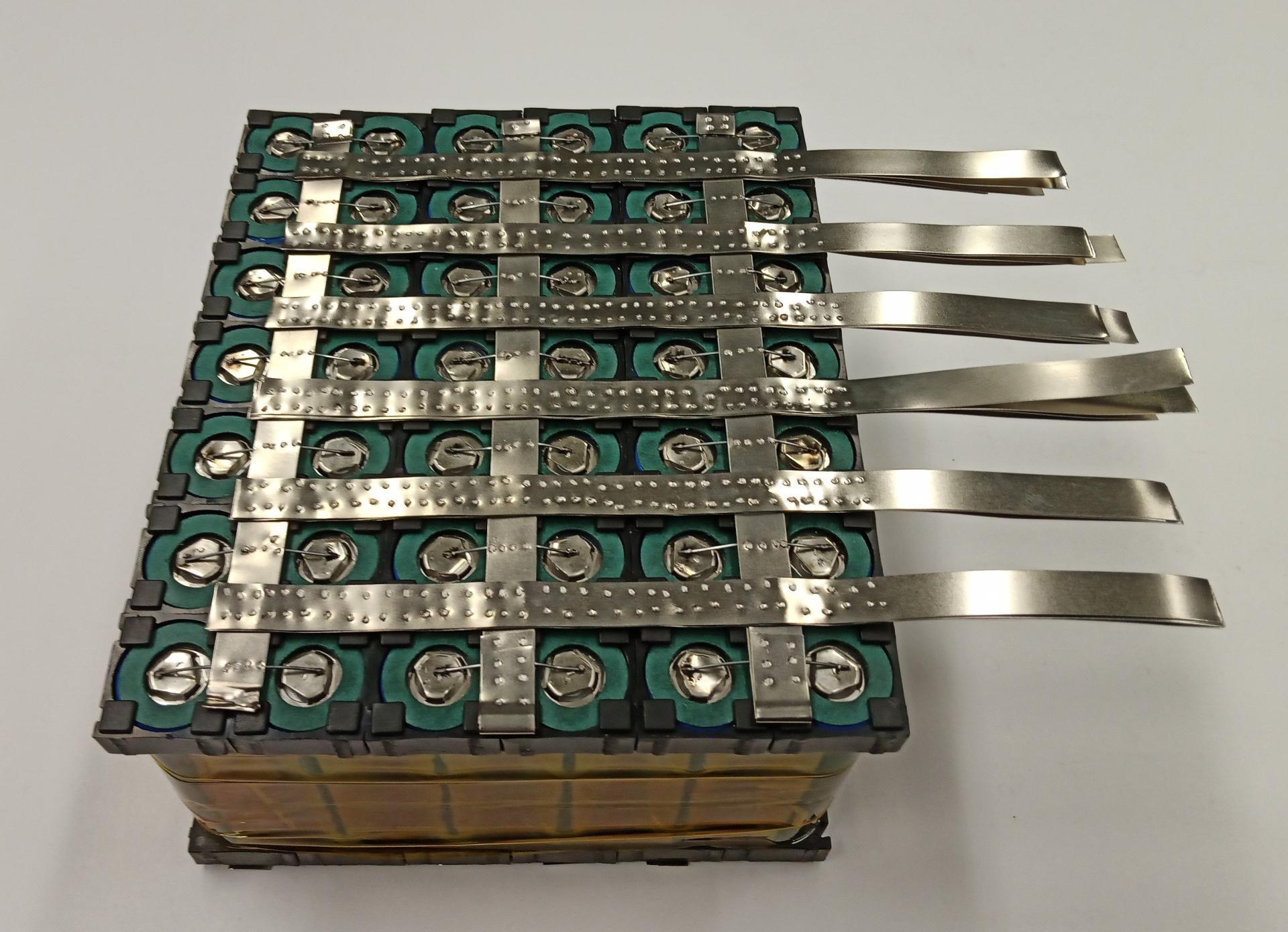 Nový řídicí systém usnadní využití baterií z elektromobilů pro ukládání energie