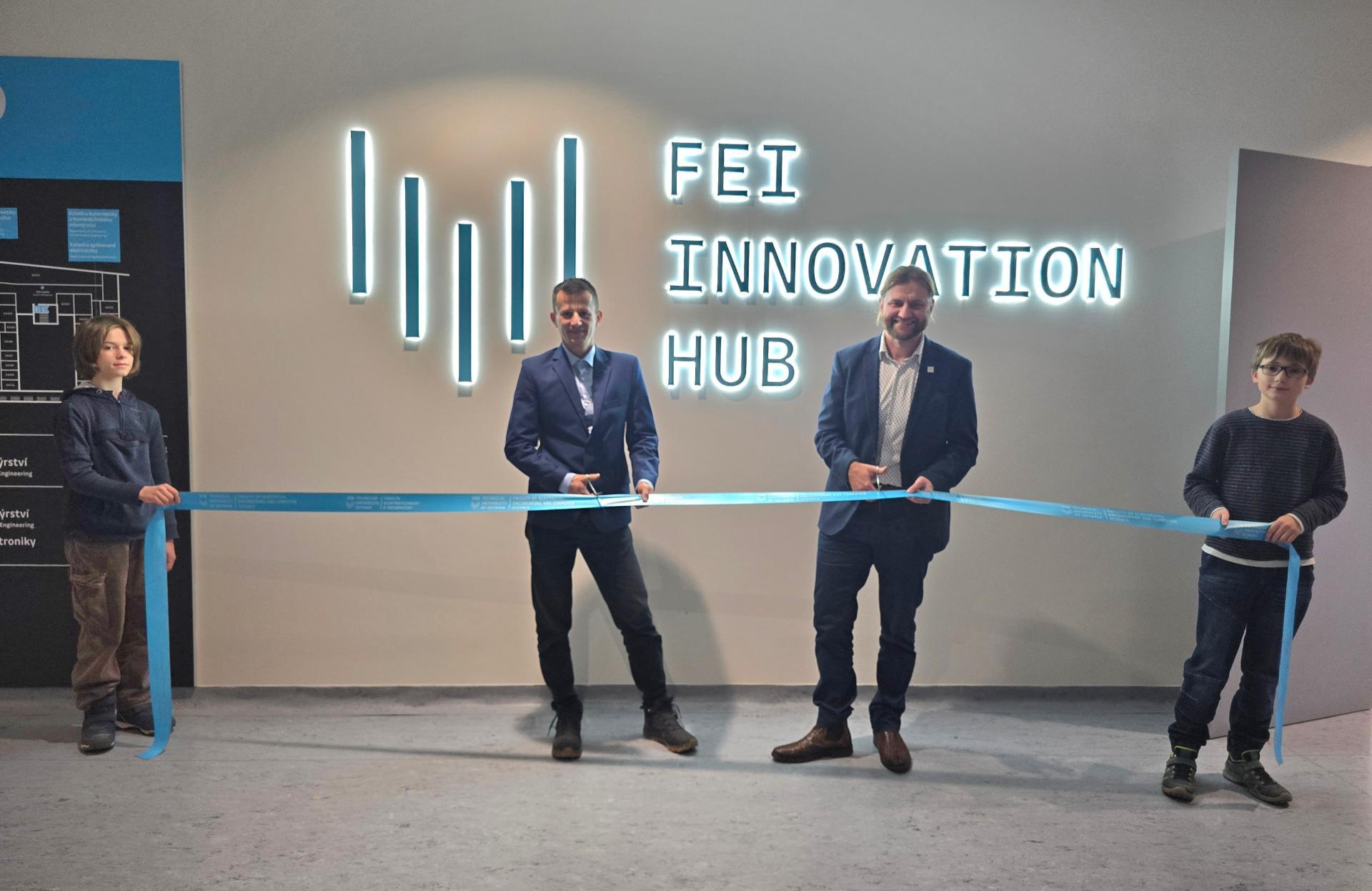 Fakulta otevřela FEI Innovation Hub, nový prostor pro výuku, výzkum i studentské projekty