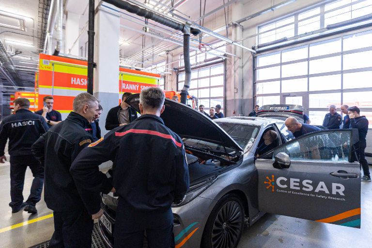 Hydrogen Mobility Safety - Expert Exchange with Firefighters in the Moravian-Silesian Region