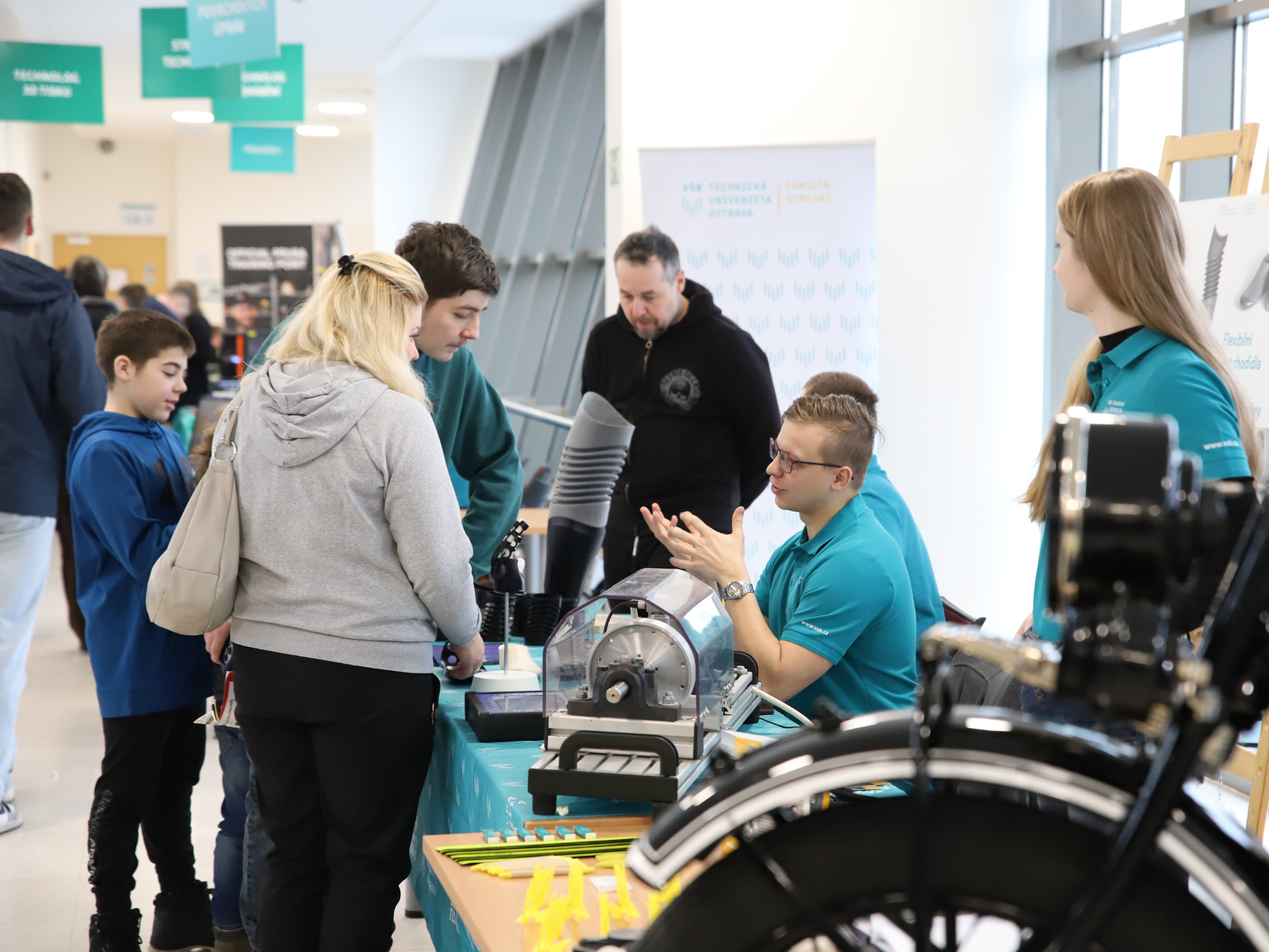 Tisíce studentů se přišly na VŠB-TUO seznámit s prostředím a programy