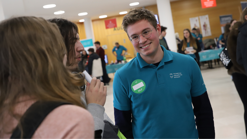 Tisíce studentů se přišly na VŠB-TUO seznámit s prostředím a programy