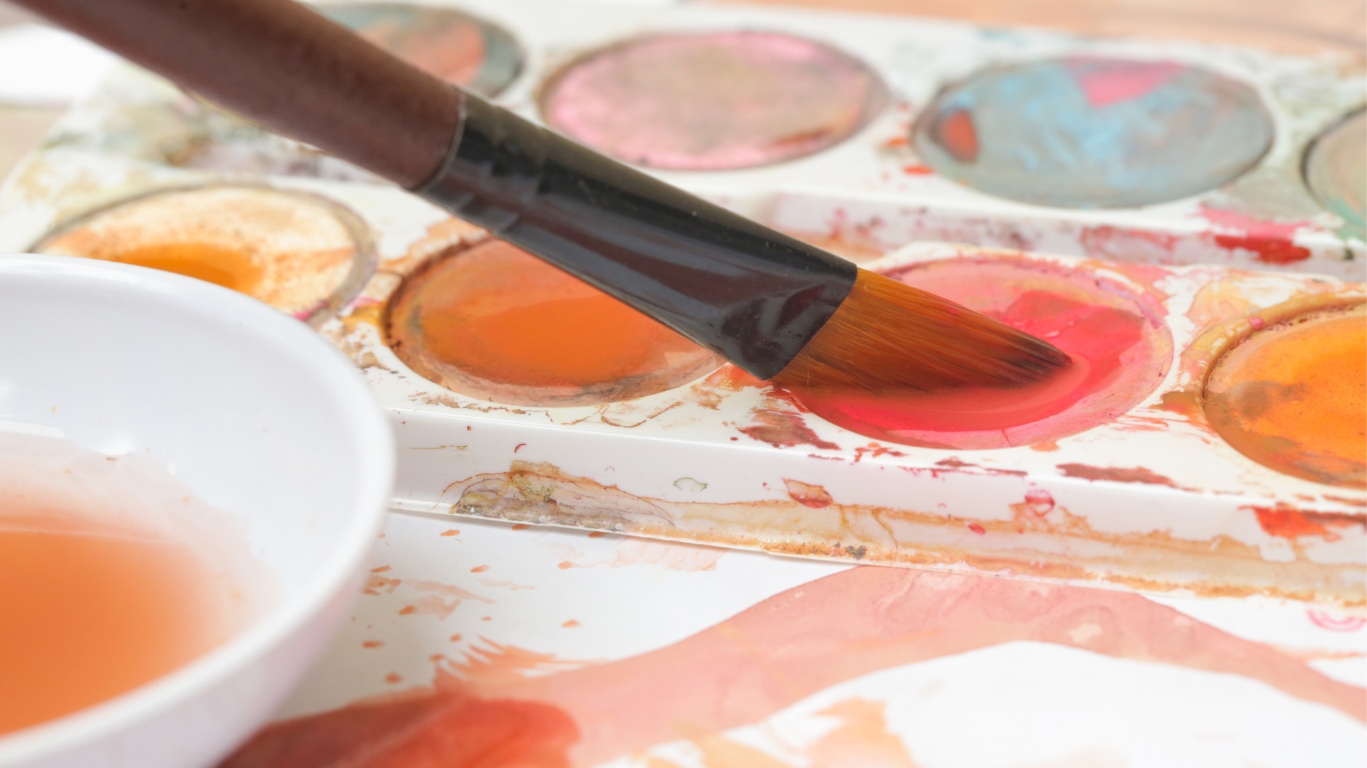 Tvoření s prvky arteterapie pro duševní pohodu (workshop)