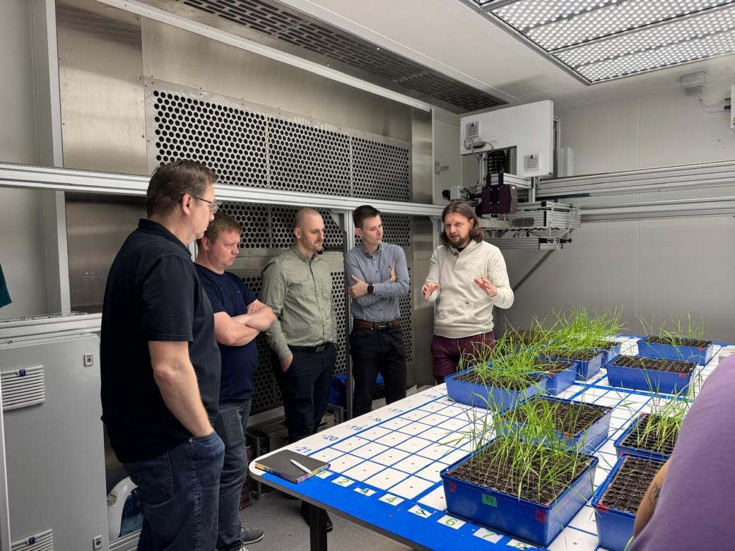 CATRIN Deepens Cooperation with FEI in Sensor Technologies