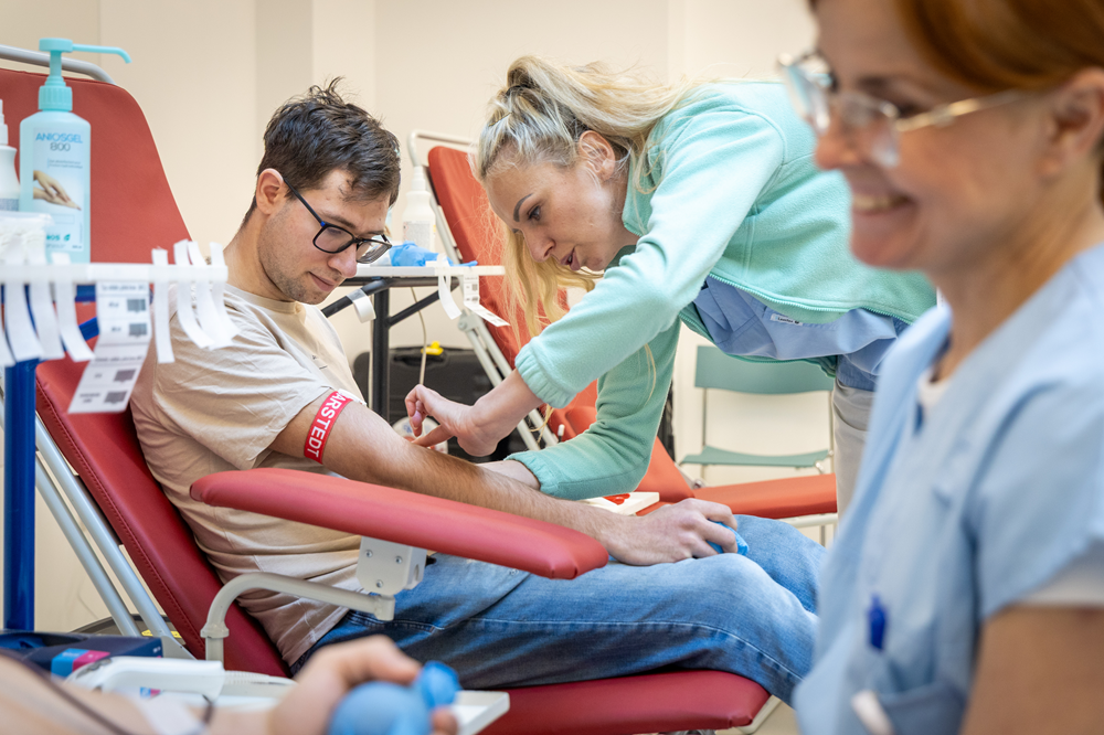 Báňská kapka krve slaví 10 let. Zrodila se na Ekonomické fakultě a vrací se domů