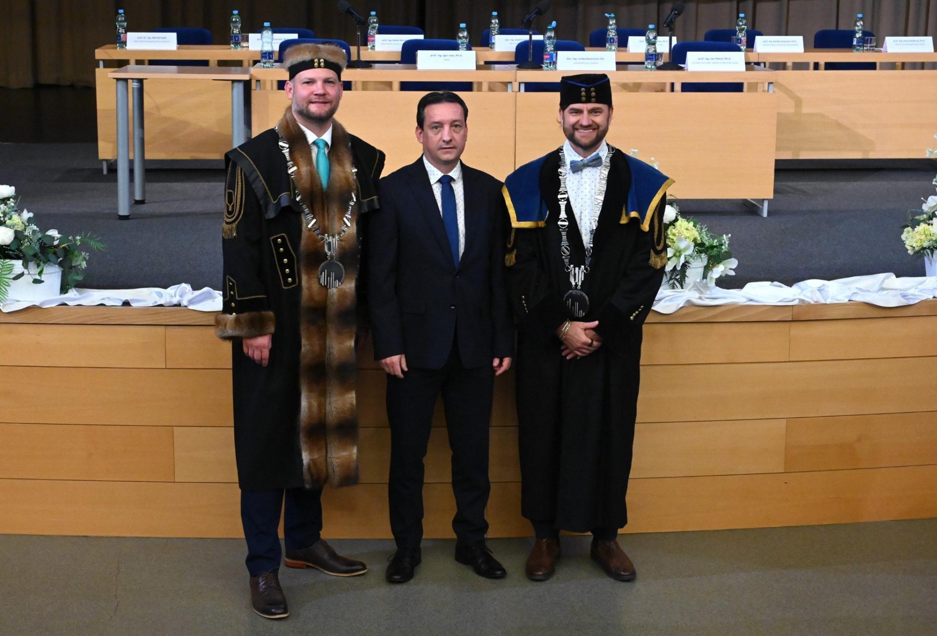 Na VŠB–TUO proběhlo slavnostní zasedání Vědecké rady u příležitosti Dne učitelů