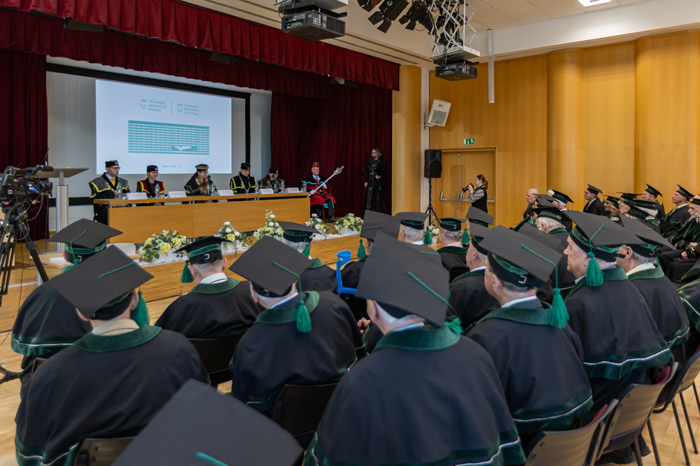 Do Ostravy se vracejí absolventi z roku 1966